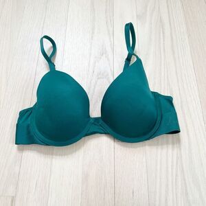 BUY 1 GET 1 FREE Victorias Secret 34b tshirt bra green